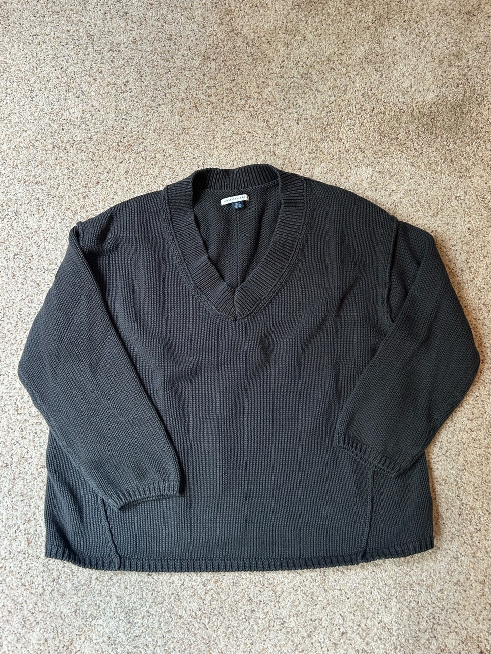 American Eagle Outfitters Charcoal Gray V-Neck Pullover